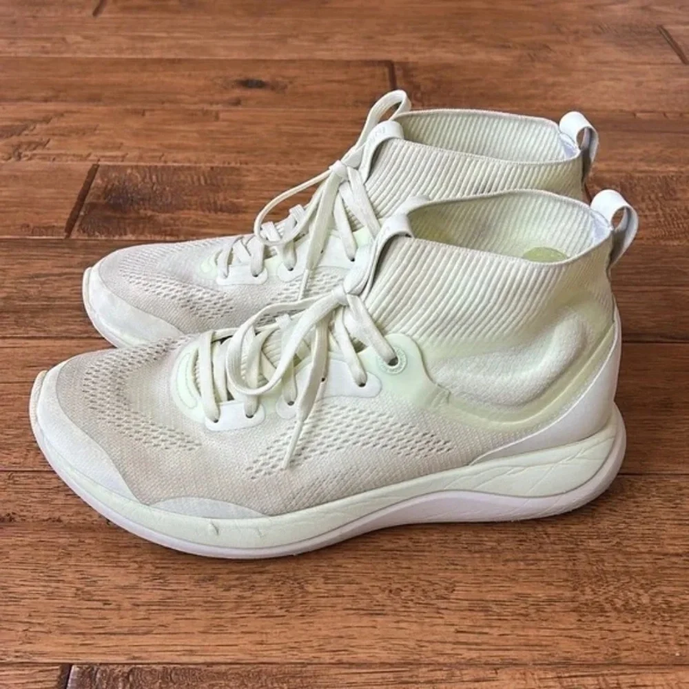 Lululemon Chargefeel Mid Workout Shoes Sneakers Elixir Alpine White Size 8.5